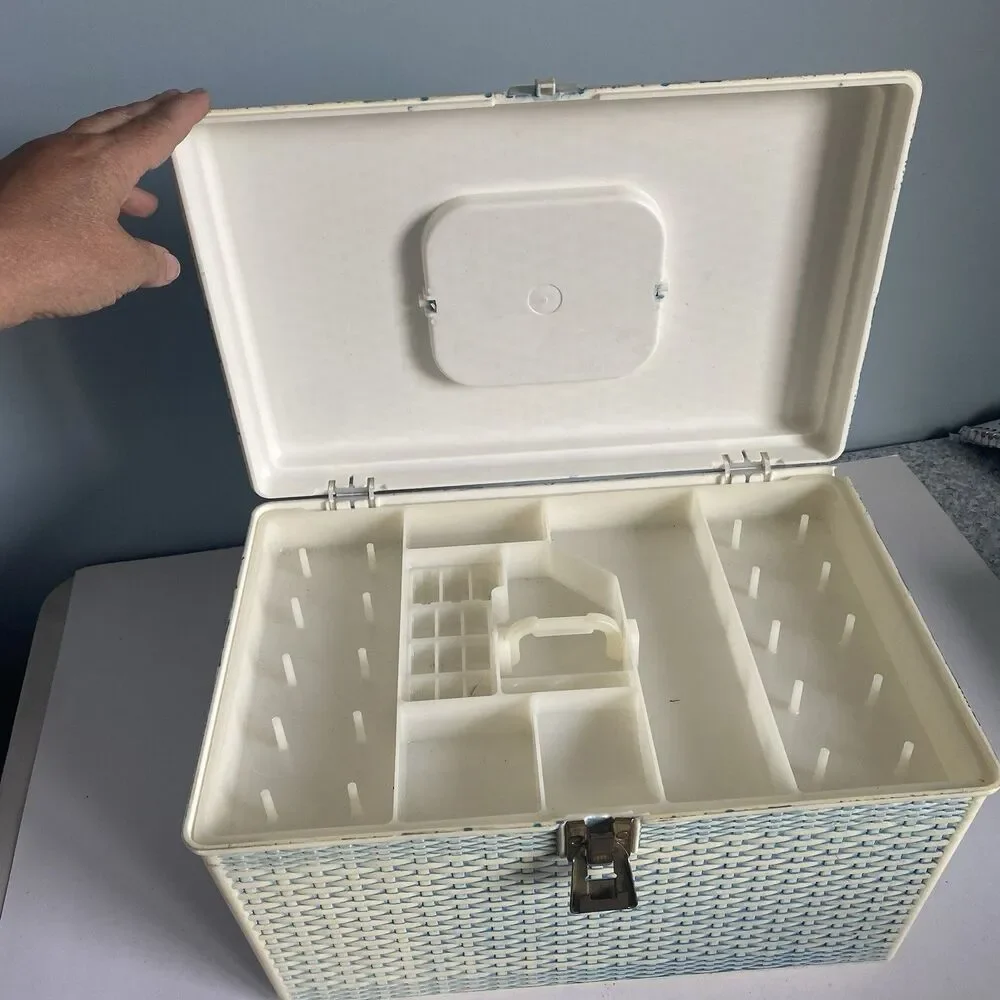 Vintage Wilson Wil-Hold Sewing Box W Removable Tray Blue 13 